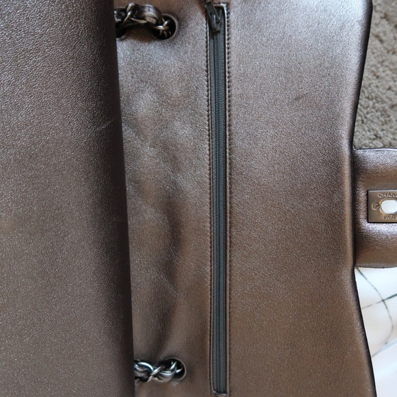 Metallic calfskin Quilted Jumbo Double flap - Picture 10 of 12